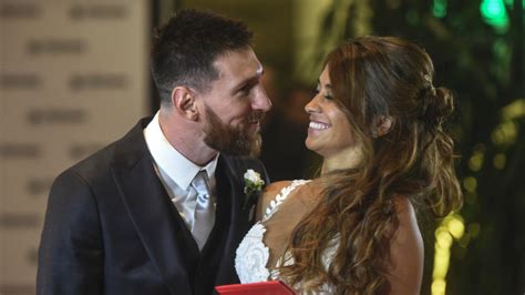 messi s wife shares video on couple s fourth anniversary