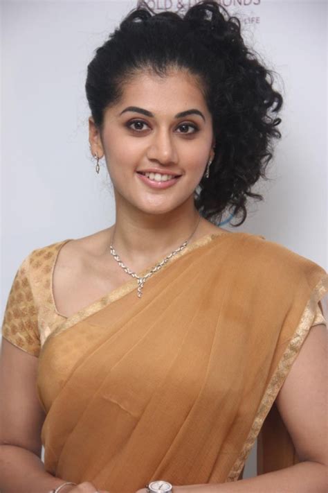 actress taapsee launches malabar gold platinum collection