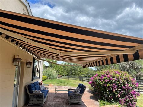 versatility  retractable awnings   ready  fall  winter weather retractable