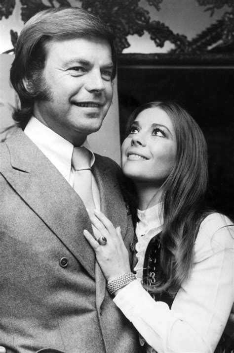 yacht captain claims robert wagner killed natalie wood then stopped search natalie wood