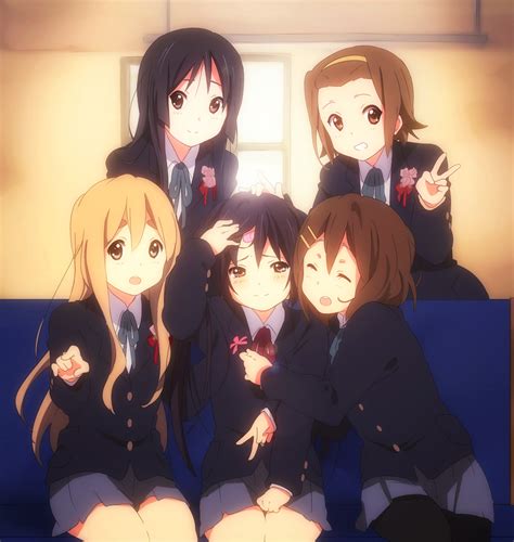 ousaka nozomi k on akiyama mio hirasawa yui kotobuki tsumugi nakano azusa tainaka ritsu bandaid