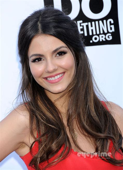 victoria justice vh1 do something awards in hollywood august 14