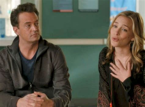 Go On First Look Matthew Perry S In Love E Online