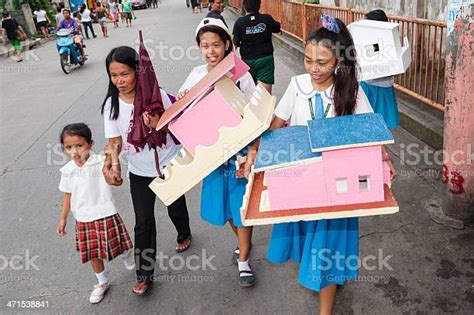 ibu dan anak perempuan di cebu filipina foto stok unduh gambar