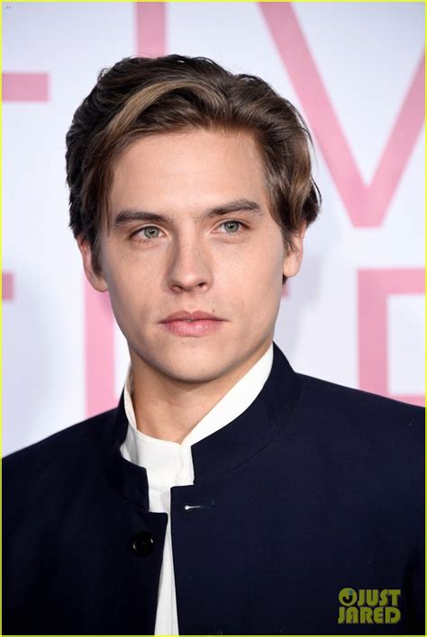 Cole Sprouse Gets Girlfriend Lili Reinhart S Support At Five Feet