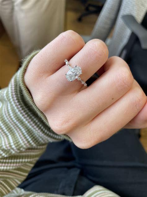 carat oval diamond ring  hand ubicaciondepersonascdmxgobmx