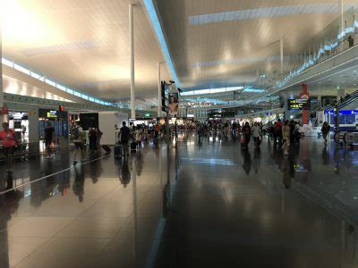 barcelona airport spanien bcn airmundo