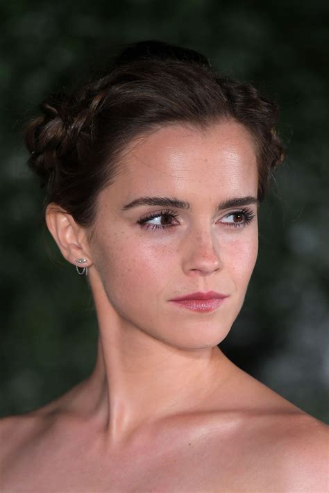 Emma Watson S Face Is Begging For A Facial Jerkofftocelebs