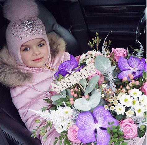 pics 6 year old russian girl is breaking internet with her followers