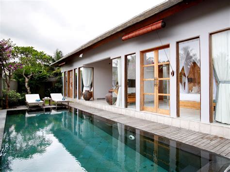 villa kayu   bali indonesia hotel booking yangon