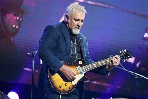 rushs alex lifeson   isnt motivated  play  rolling stone