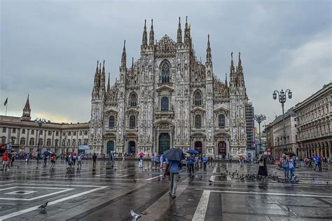 milano  ricandida sala ora  ricordi  periferie  disuguaglianze strisciarossa