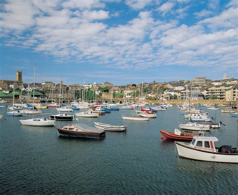 penzance harbour holiday cottages cornwall