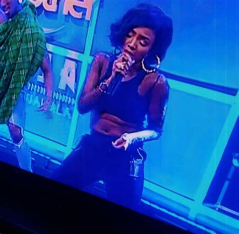singer simi got tongue wagging after she steps