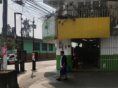 capacitan  personal de tiendas de conveniencia por asaltos cronica de xalapa