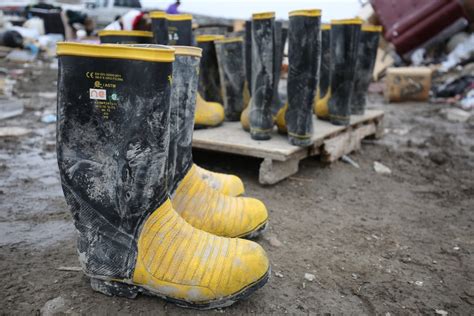 hundreds of perfectly good boots trashed at yellowknife dump people