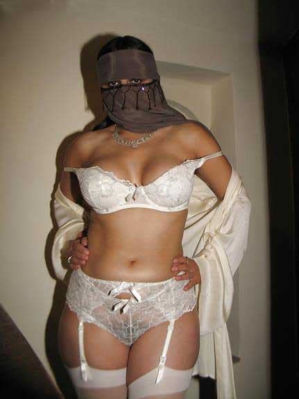 nude pakistani girl ki jhaant wali chut muslim hijab babe