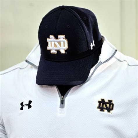 notre dame fighting irish  armour agree   valuable apparel contract  ncaa history