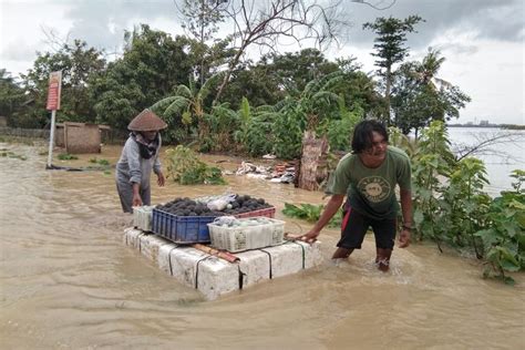 cuaca ekstrem indonesia diprediksi berlangsung hingga  benarkah