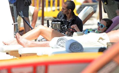 Emilia Clarke Strips Down To A Bikini On The Beach In Spain 10 Hot Pics