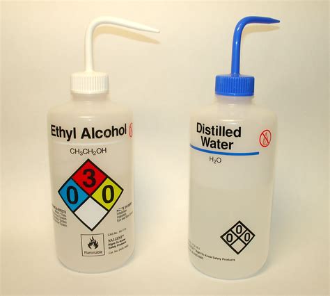 filelab wash bottles water etohjpg wikimedia commons