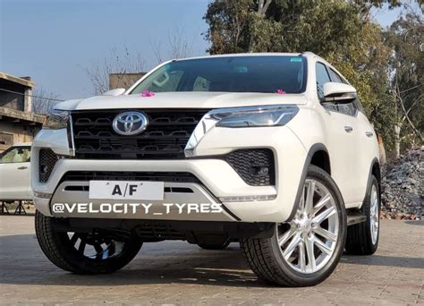 indias  modified toyota fortuner facelift wears   wheels