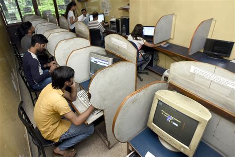 20 years on india s cyber cafes disappearing as pocket internet takes
