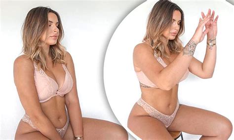 Love Islands Jess Shears Shows Off Her Post Pregnancy Figure Daily