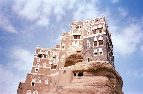 Yemen Travel Guide And Travel Info Exotic Travel Destination