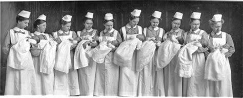 Servant To Surgeon How The Evolution Of Nursing Uniforms Reflects How