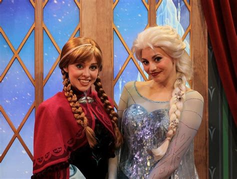 Frozen Meet And Greet With Anna And Elsa Moving To Magic