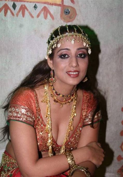 mahi gill hot nude without bra and cloths hot photshoot pics amateur indian fuck