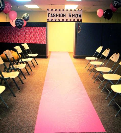 images  nyias fashion show  pinterest party backdrops runway  birthday