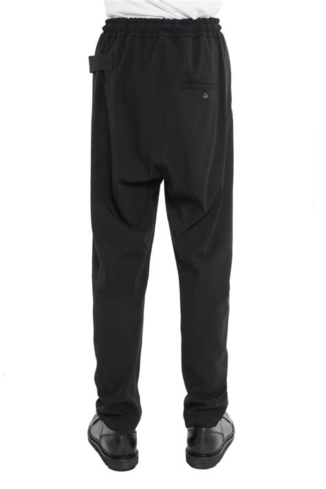 baggy trousers larmoire