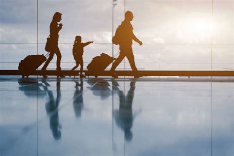 gezin op de luchthaven