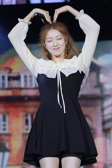 Pin By Ly Ace On Beautiful Girl Lee Sung Kyung Lee Sung Sung Kyung
