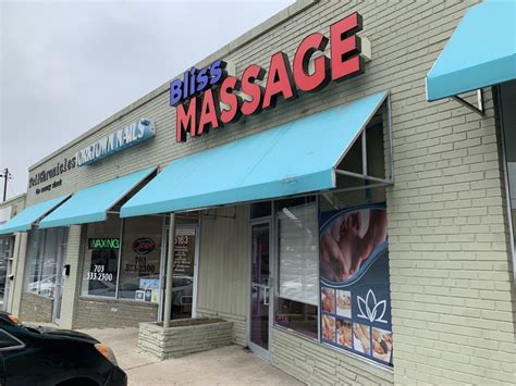 New Massage Spa Opens In Lee Highway Shopping Center