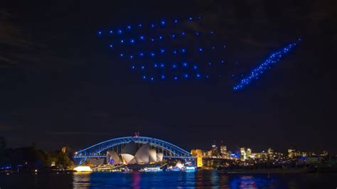 light show  sydney features  synchronized flying drones mashable