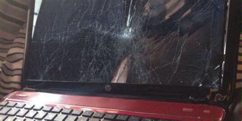 Pornhub Buys Guy A New Laptop After He Smashed It To Hide