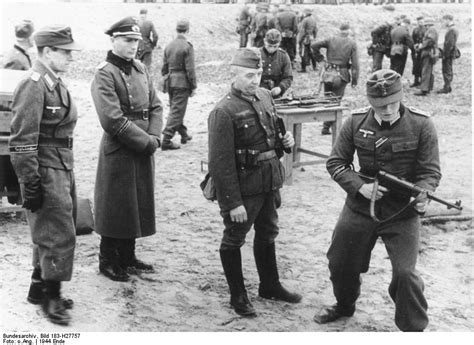 [photo] German Officers Training Volkssturm Troops In The Use Of Mp 40