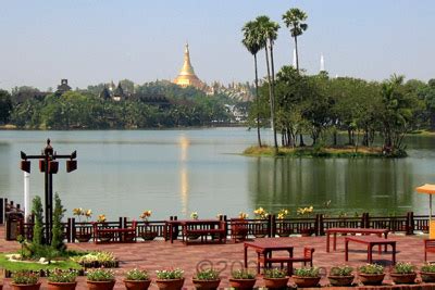 shwedagon pagoda history location yangon