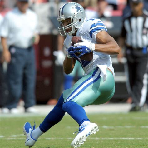 miles austin dallas cowboys wide receiver expected  play