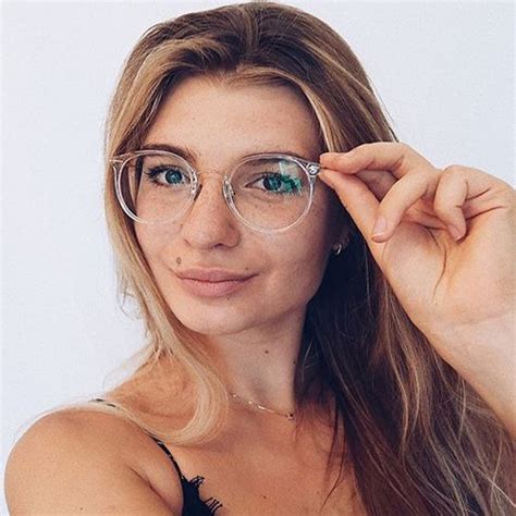 15 best type of eyeglasses frame for your face shape oval