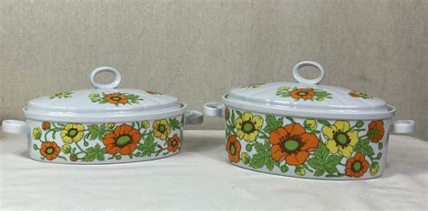 vintage covered casserole dishes casserole dishes