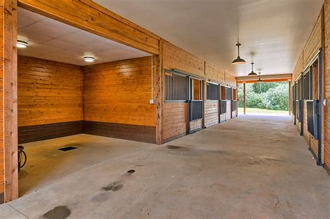 stall barn  luxurious living quarters stable style