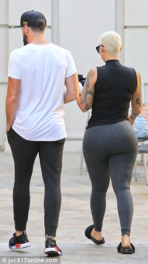 amber rose leaves dwts rehearsals in very tight leggings daily mail