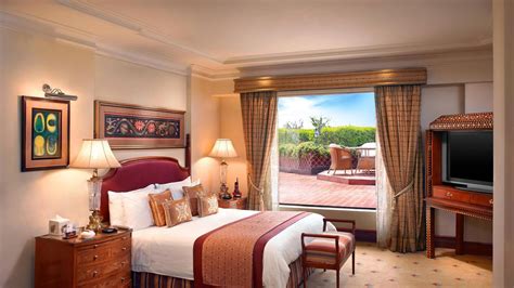 itc maurya  luxury collection hotel  delhi en   nueva delhi hoteles kayak