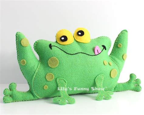 felt frog sewing pattern  pattern instant  etsy stuffed