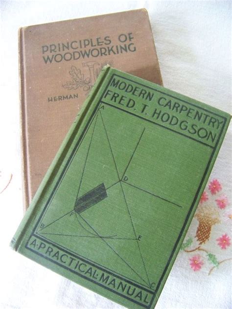 modern carpentry  book green cover  house plans