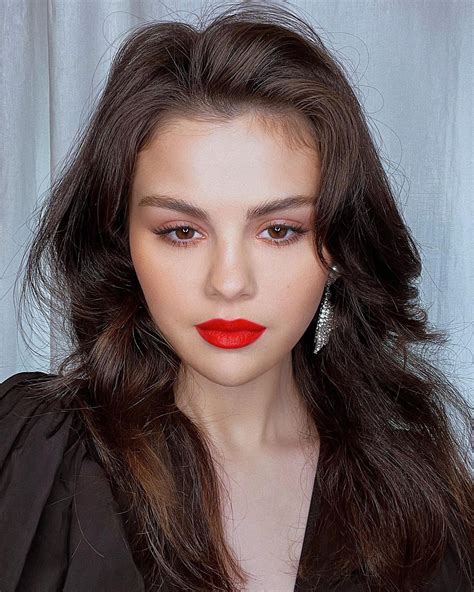 Selena Gomez Stunning Sexy Lips Celeblr